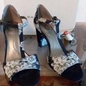 Bandolino Paisley print heeled sandal